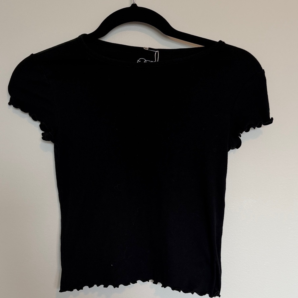 art class Black Short Sleeve Lettuce-Edge Tee